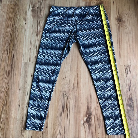 Capri Yoga Legging Pants Geometric Pattern Medium Gray Women’s - Picture 5 of 14